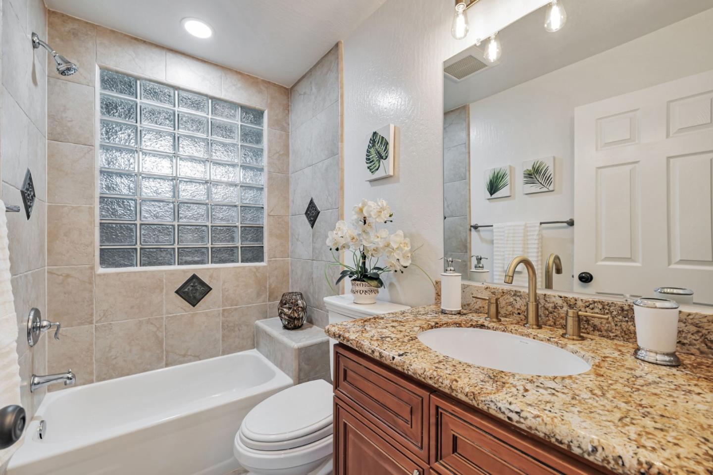 Detail Gallery Image 17 of 50 For 1329 Essex Way, San Jose,  CA 95117 - – Beds | – Baths