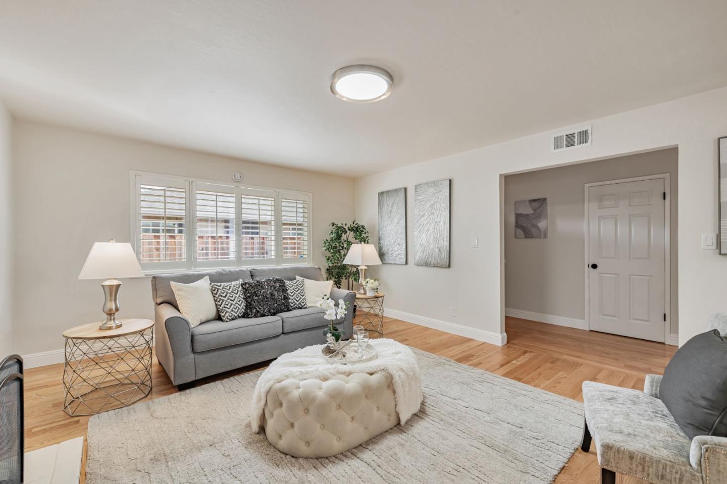 Detail Gallery Image 2 of 50 For 1329 Essex Way, San Jose,  CA 95117 - – Beds | – Baths