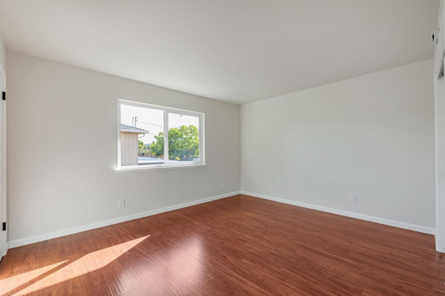 Detail Gallery Image 39 of 50 For 1329 Essex Way, San Jose,  CA 95117 - – Beds | – Baths