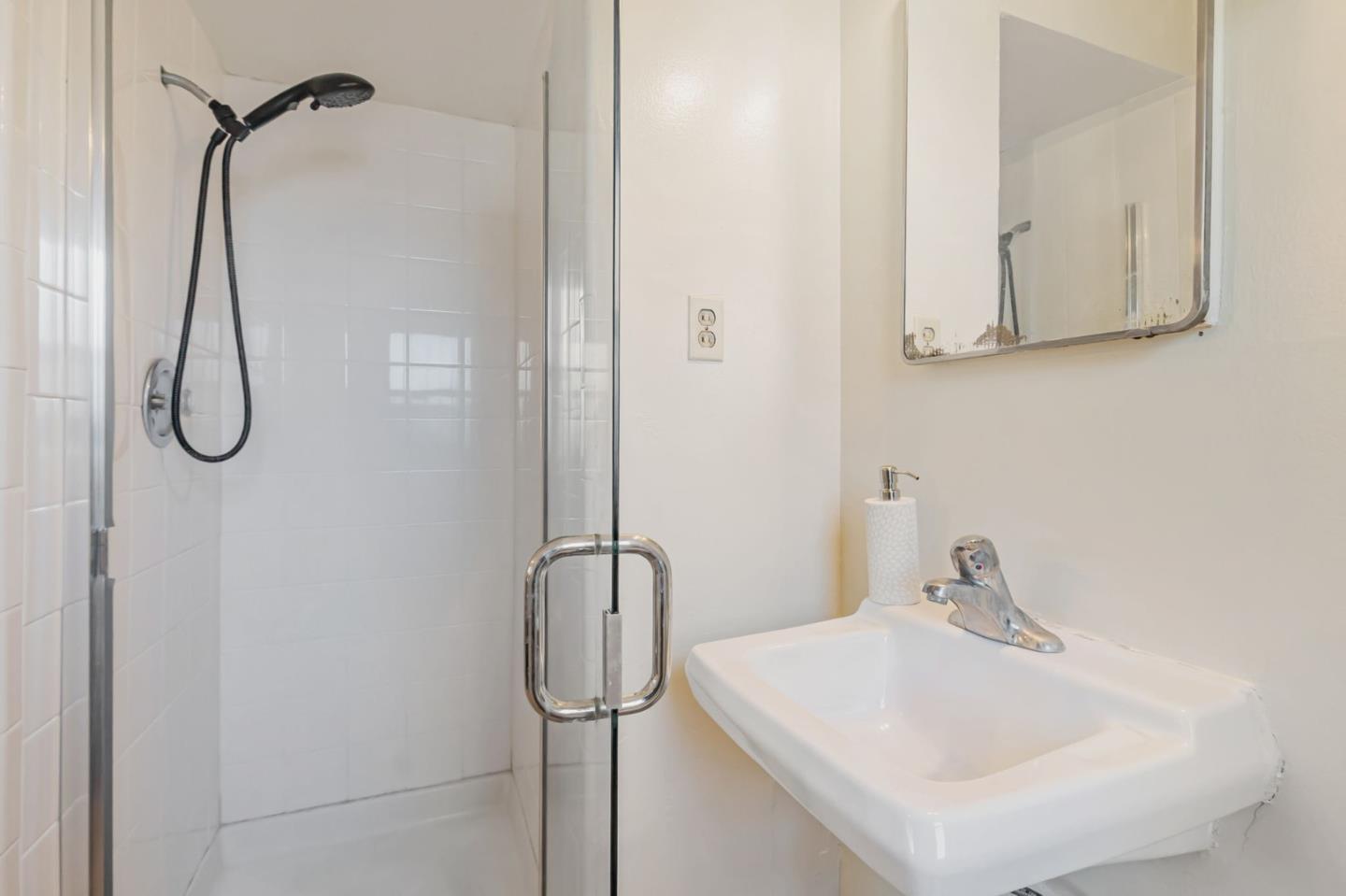 Detail Gallery Image 28 of 38 For 3473 Bonita Ct, Santa Clara,  CA 95051 - 3 Beds | 2 Baths