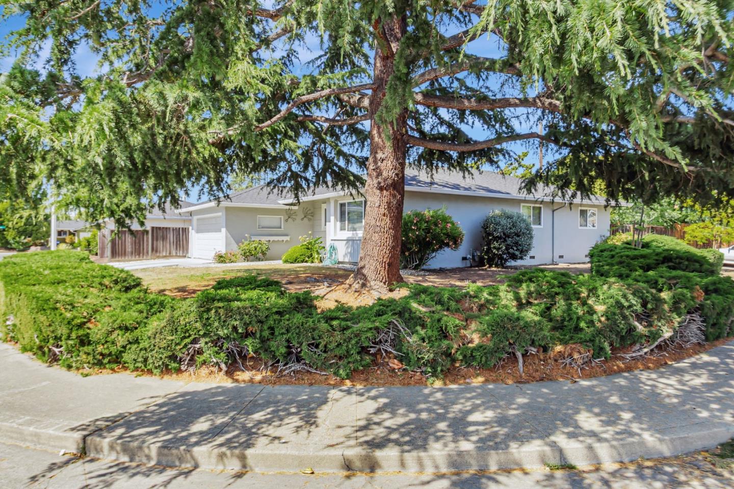 Detail Gallery Image 3 of 38 For 3473 Bonita Ct, Santa Clara,  CA 95051 - 3 Beds | 2 Baths