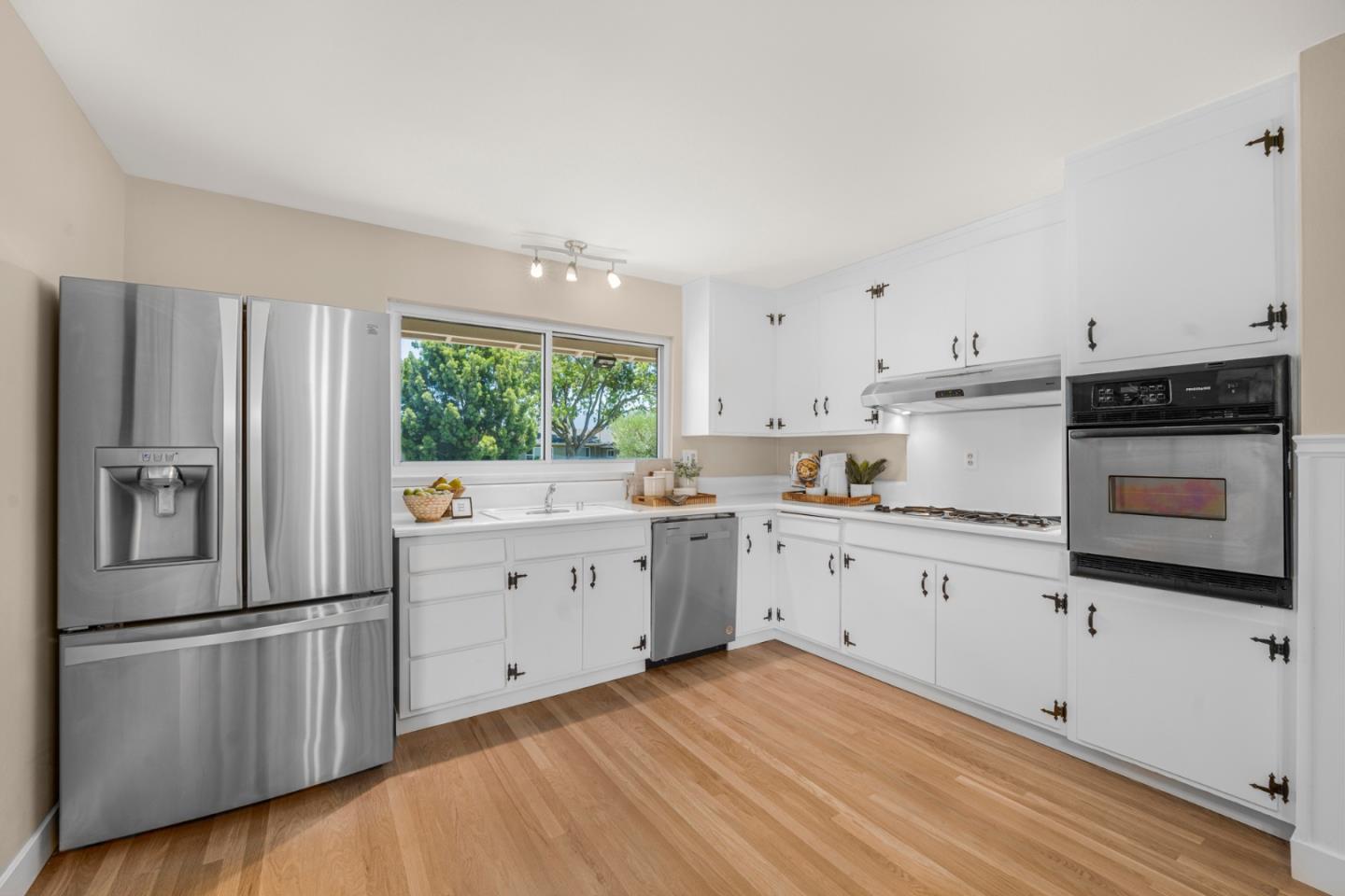 Detail Gallery Image 7 of 25 For 1309 Carlsen Way, San Jose,  CA 95118 - 3 Beds | 2 Baths