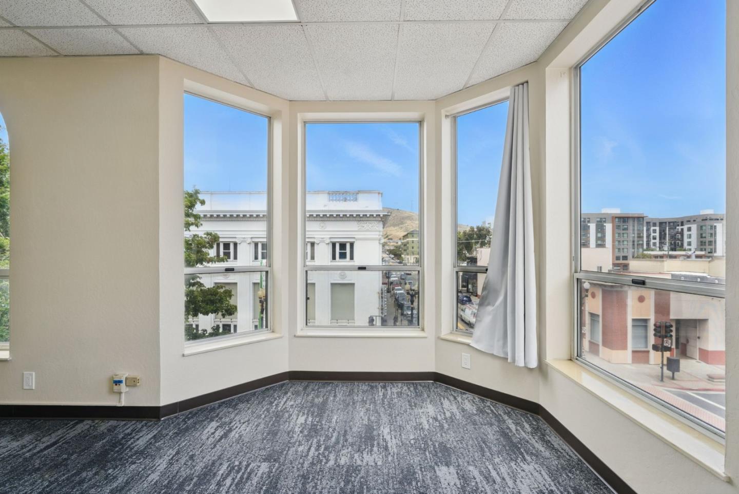 Detail Gallery Image 37 of 50 For 301 Grand Ave, South San Francisco,  CA 94080 - – Beds | – Baths