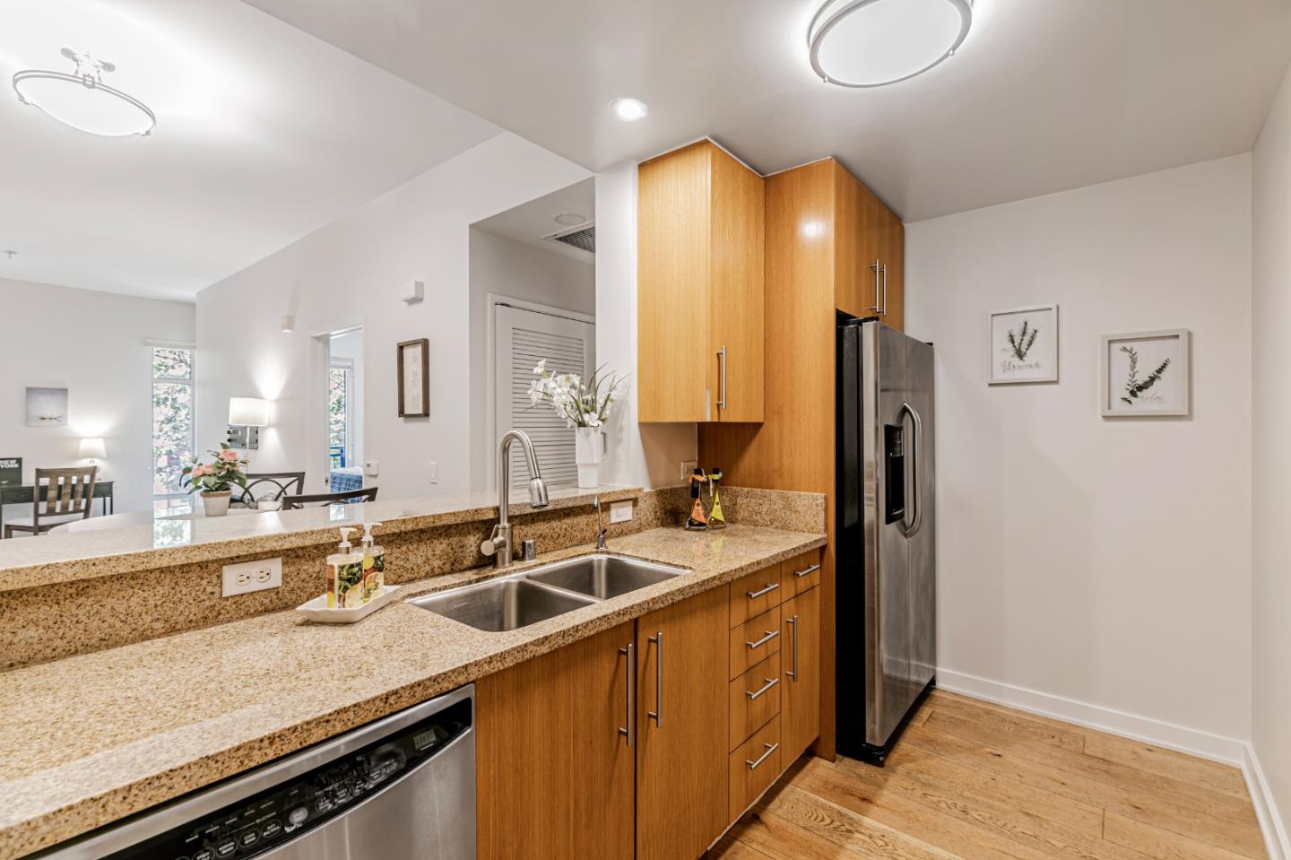 Detail Gallery Image 5 of 34 For 20 S 2nd St #333,  San Jose,  CA 95113 - 1 Beds | 1/1 Baths