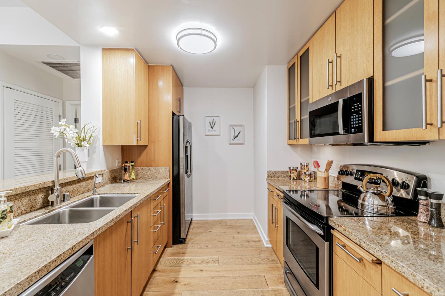 Detail Gallery Image 7 of 34 For 20 S 2nd St #333,  San Jose,  CA 95113 - 1 Beds | 1/1 Baths