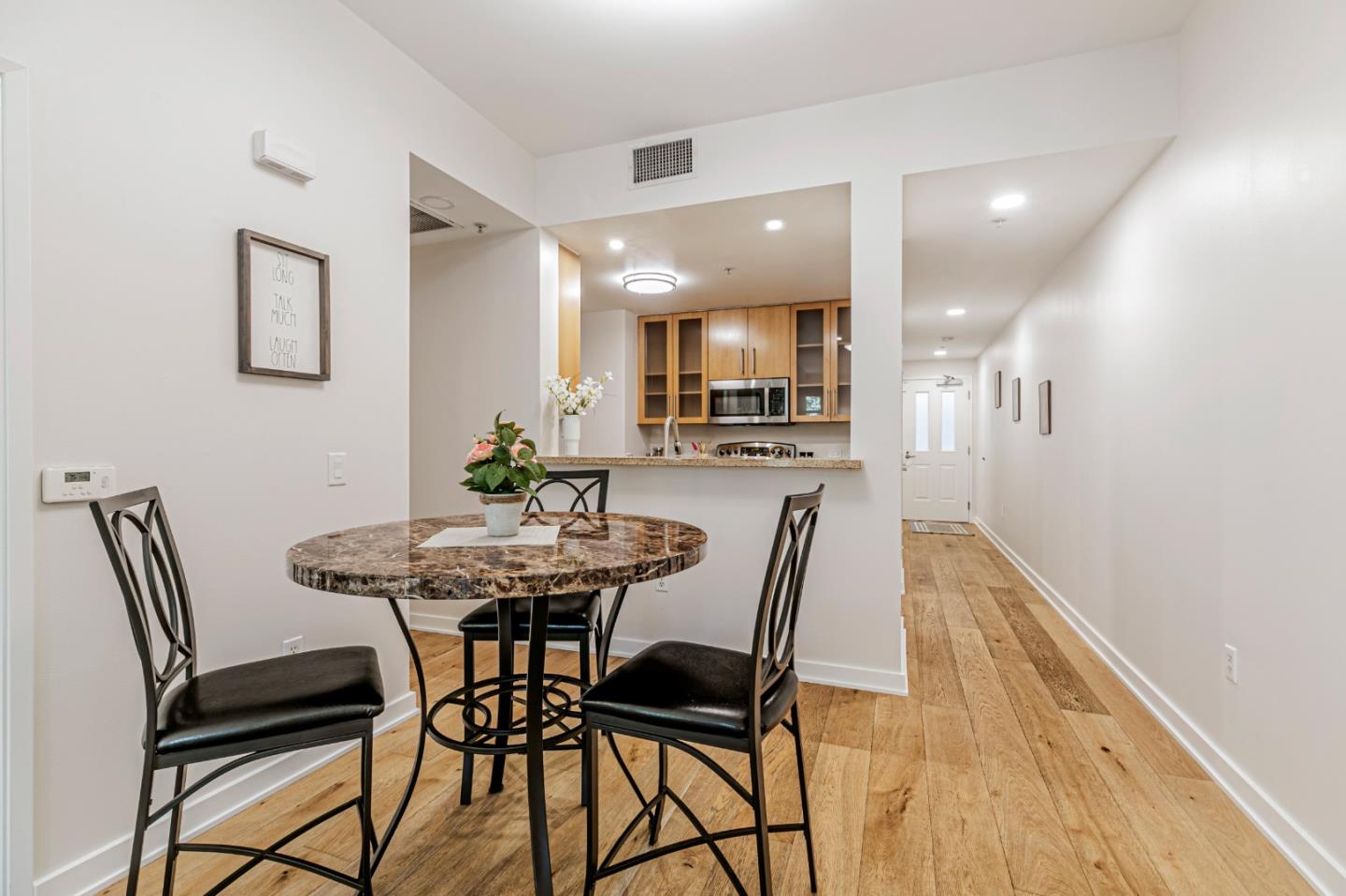 Detail Gallery Image 8 of 34 For 20 S 2nd St #333,  San Jose,  CA 95113 - 1 Beds | 1/1 Baths