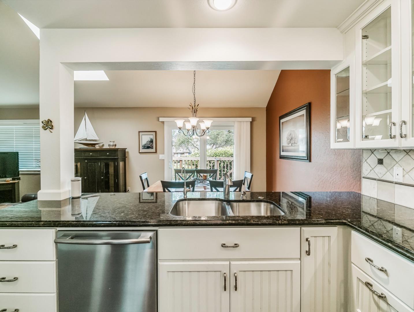 Detail Gallery Image 16 of 35 For 3006 Arlington Dr, Aptos,  CA 95003 - 2 Beds | 2 Baths