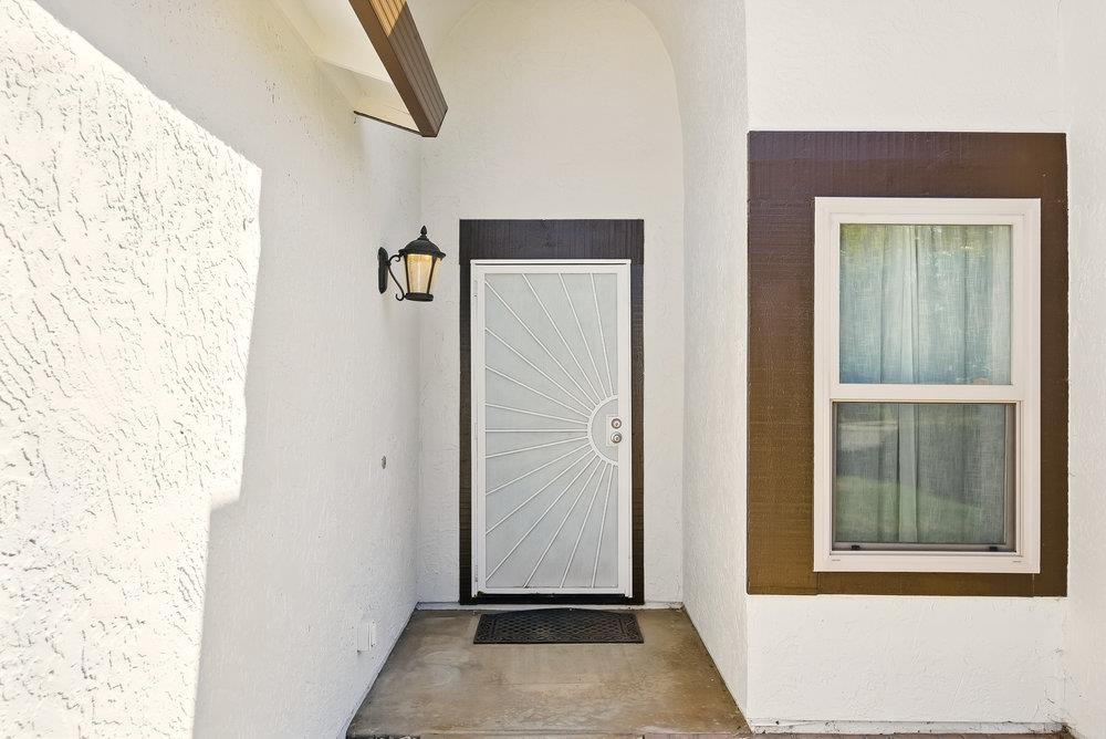 Detail Gallery Image 5 of 45 For 1180 Peterson Dr, Gilroy,  CA 95020 - 3 Beds | 2 Baths