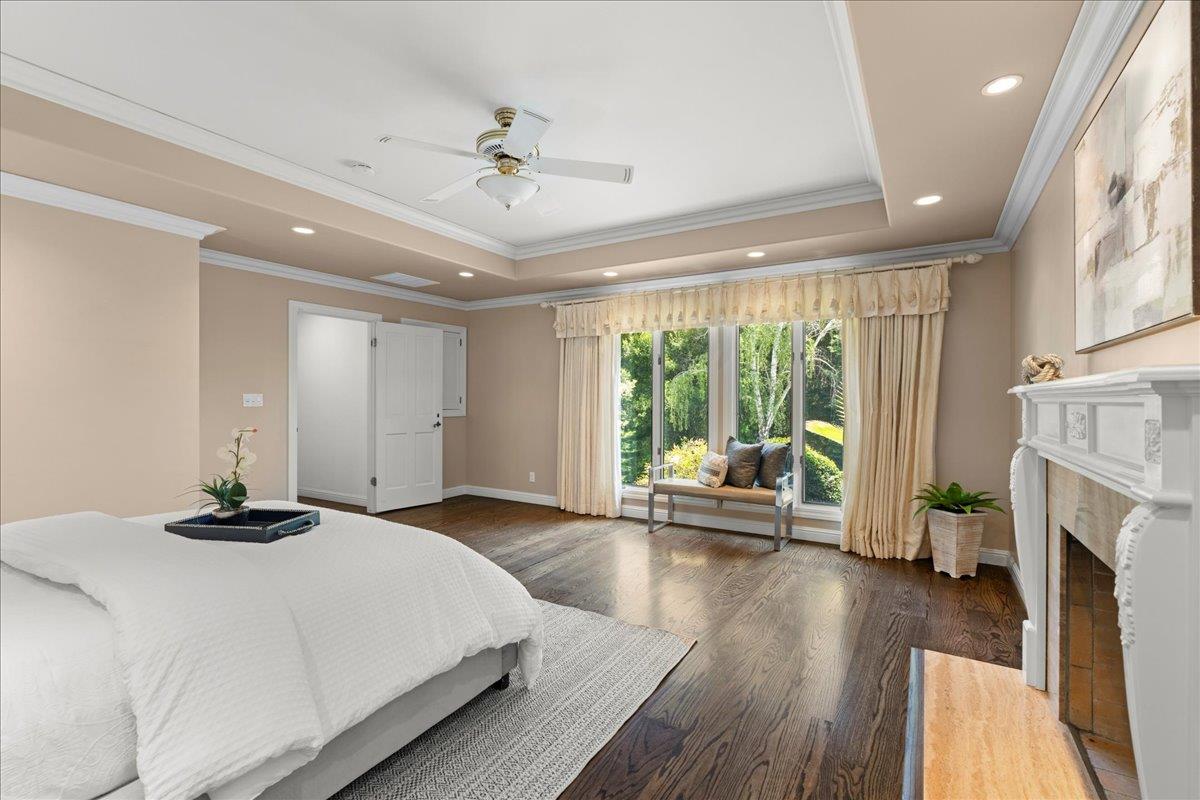 Detail Gallery Image 21 of 40 For 12911 Atherton Ct, Los Altos Hills,  CA 94022 - 5 Beds | 3/1 Baths