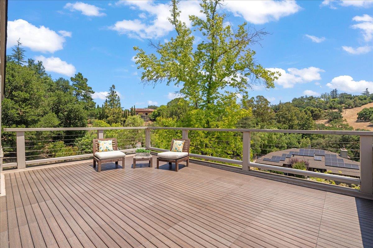 Detail Gallery Image 27 of 40 For 12911 Atherton Ct, Los Altos Hills,  CA 94022 - 5 Beds | 3/1 Baths