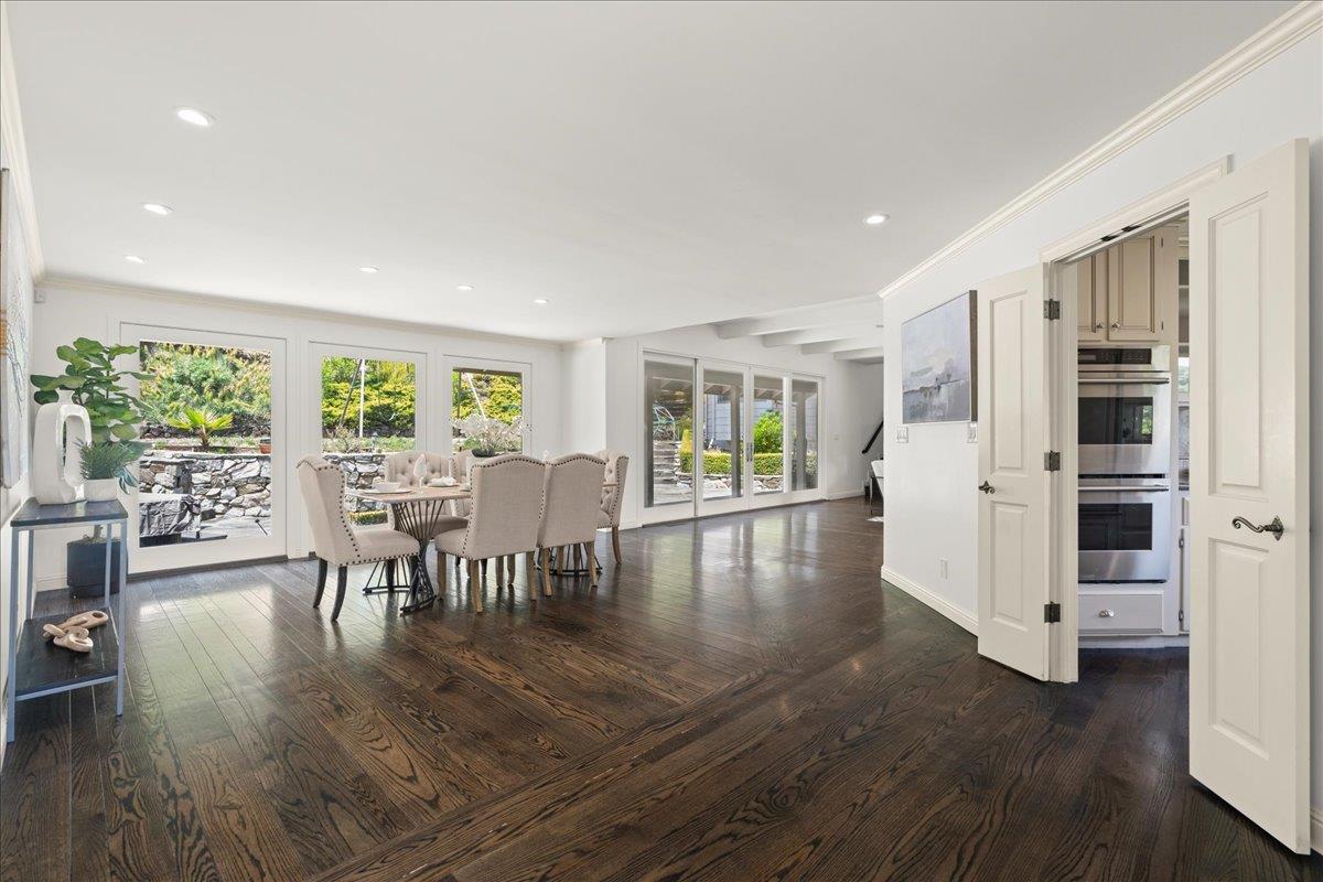 Detail Gallery Image 5 of 40 For 12911 Atherton Ct, Los Altos Hills,  CA 94022 - 5 Beds | 3/1 Baths