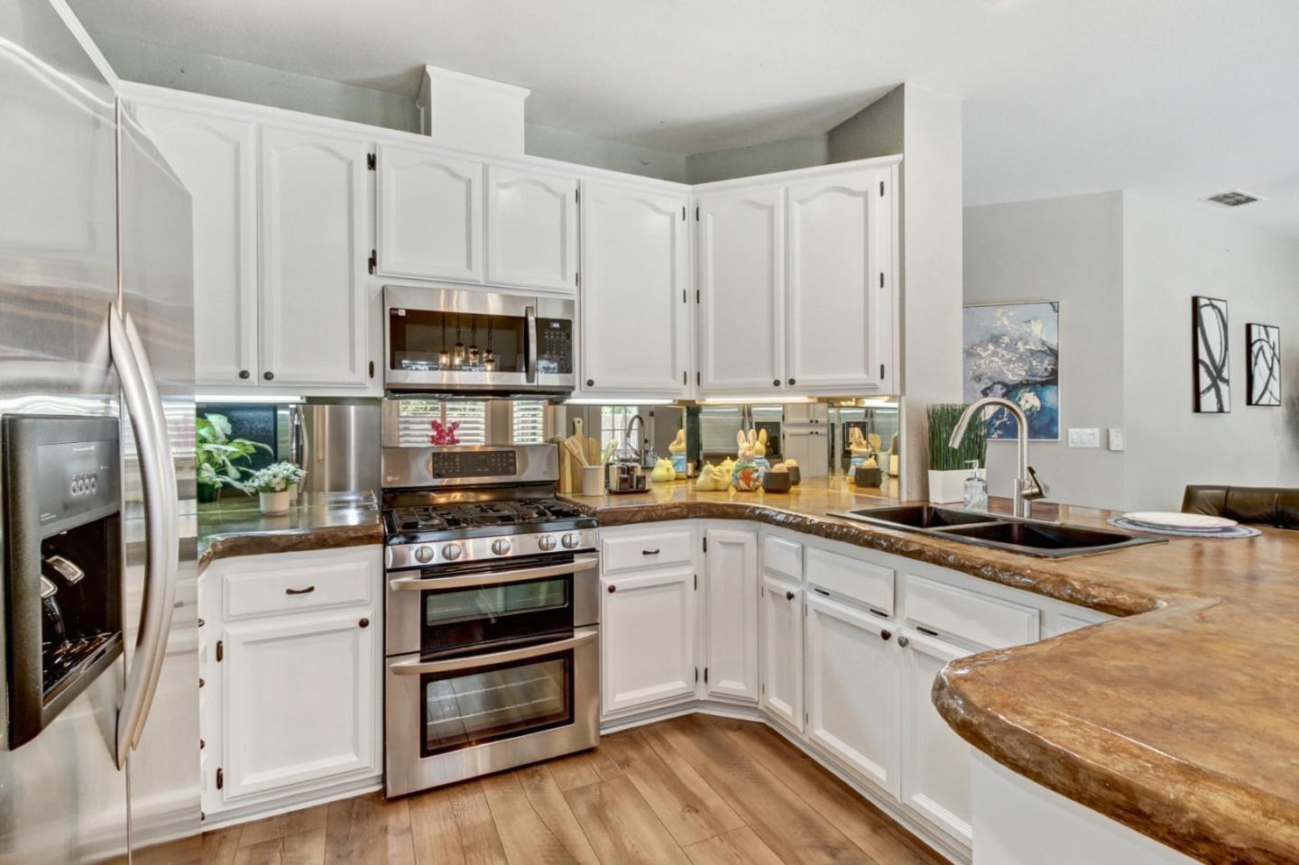Detail Gallery Image 10 of 32 For 2817 Club Dr, Rocklin,  CA 95765 - 5 Beds | 3 Baths