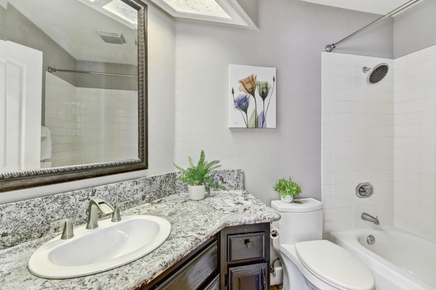Detail Gallery Image 13 of 32 For 2817 Club Dr, Rocklin,  CA 95765 - 5 Beds | 3 Baths