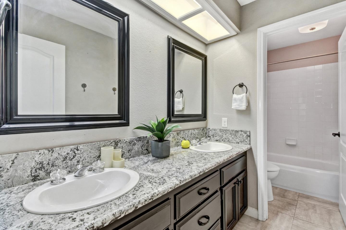 Detail Gallery Image 25 of 32 For 2817 Club Dr, Rocklin,  CA 95765 - 5 Beds | 3 Baths
