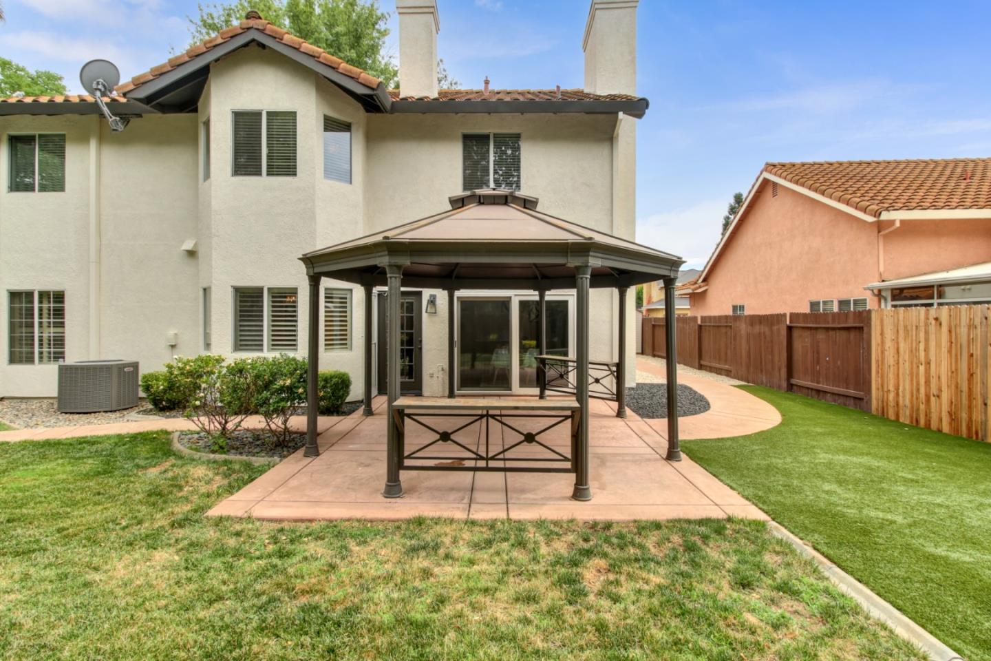 Detail Gallery Image 29 of 32 For 2817 Club Dr, Rocklin,  CA 95765 - 5 Beds | 3 Baths