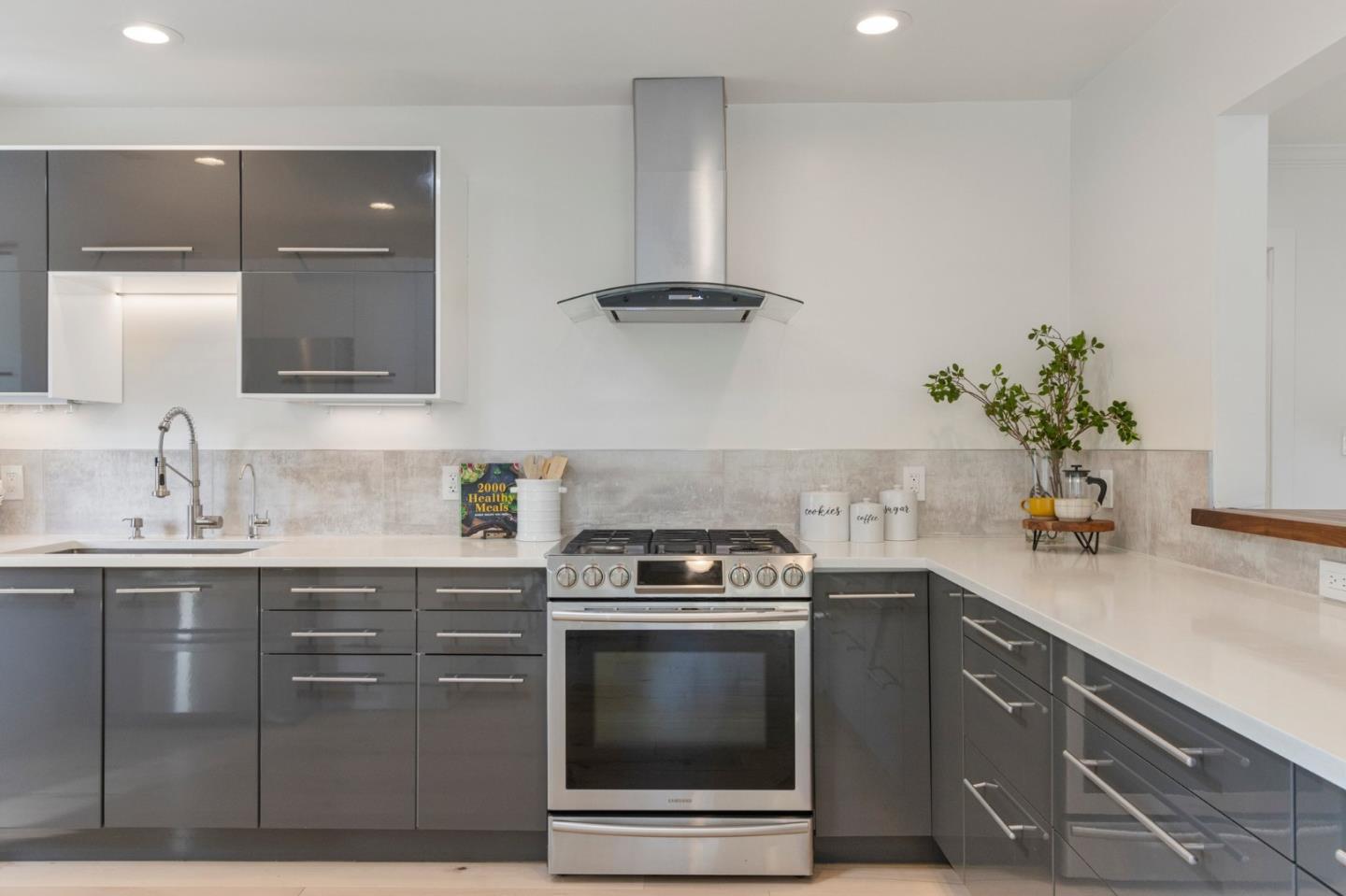 Detail Gallery Image 15 of 78 For 327 a St, Redwood City,  CA 94063 - 3 Beds | 2 Baths
