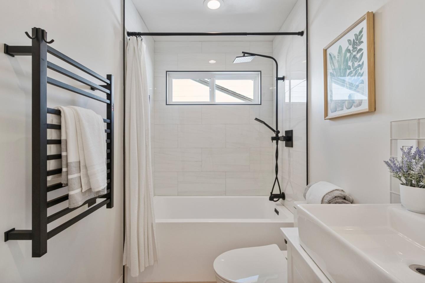 Detail Gallery Image 23 of 78 For 327 a St, Redwood City,  CA 94063 - 3 Beds | 2 Baths