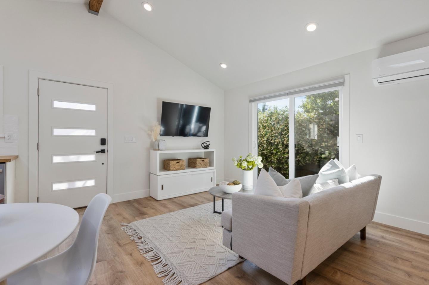 Detail Gallery Image 45 of 78 For 327 a St, Redwood City,  CA 94063 - 3 Beds | 2 Baths
