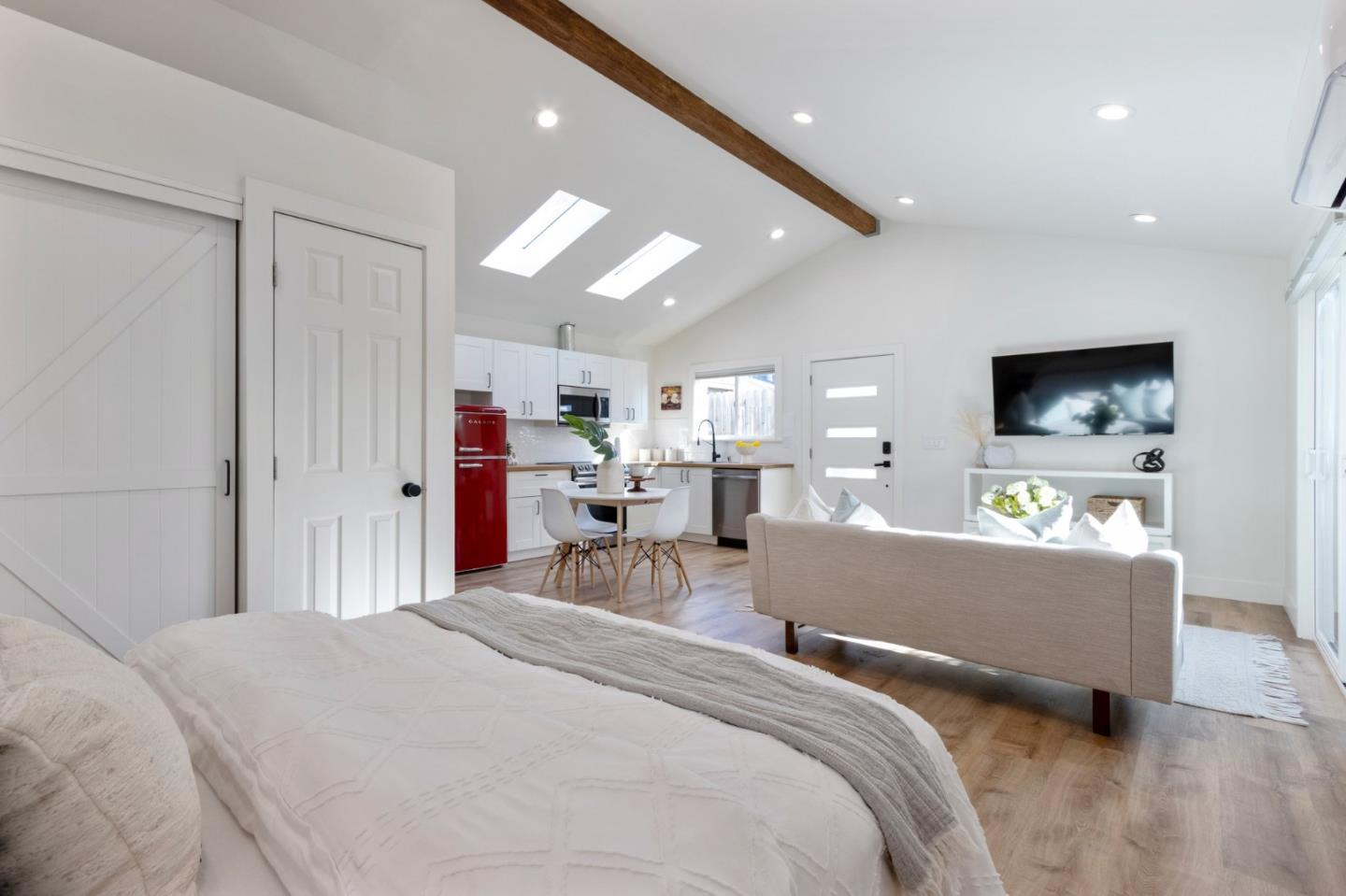 Detail Gallery Image 53 of 78 For 327 a St, Redwood City,  CA 94063 - 3 Beds | 2 Baths