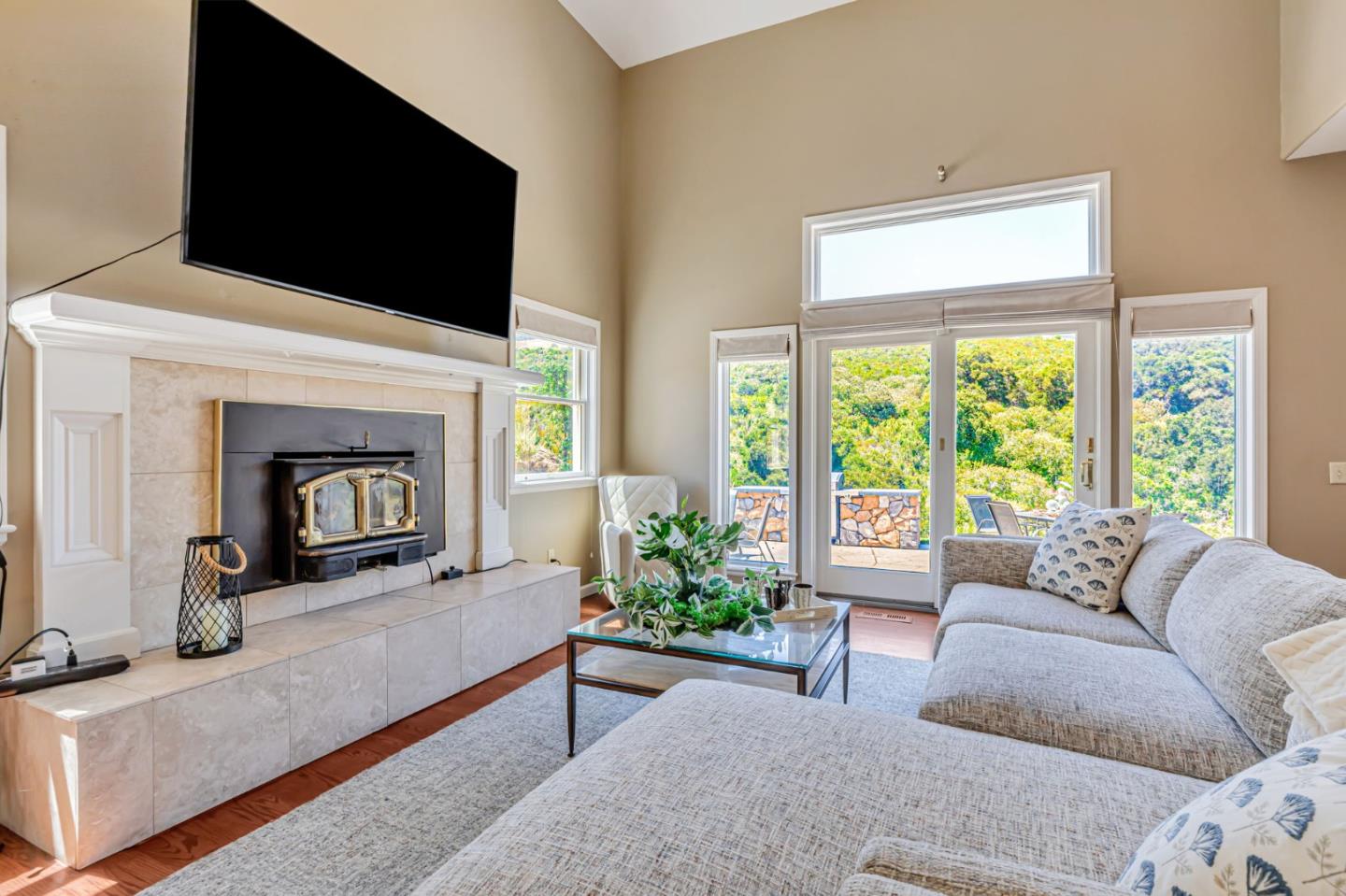 Detail Gallery Image 14 of 150 For 28837 Underwood Rd, Corral De Tierra,  CA 93908 - 7 Beds | 4 Baths