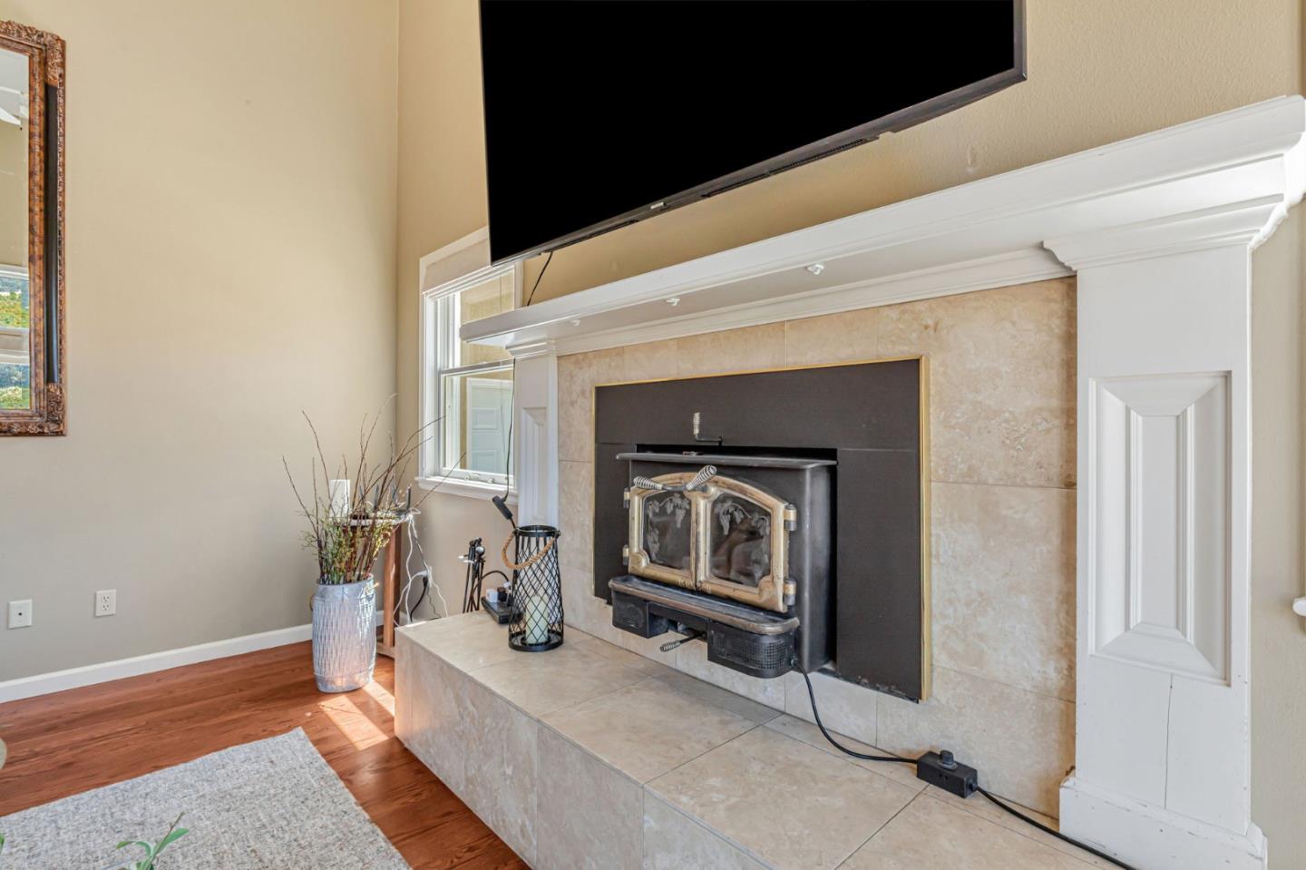 Detail Gallery Image 17 of 150 For 28837 Underwood Rd, Corral De Tierra,  CA 93908 - 7 Beds | 4 Baths