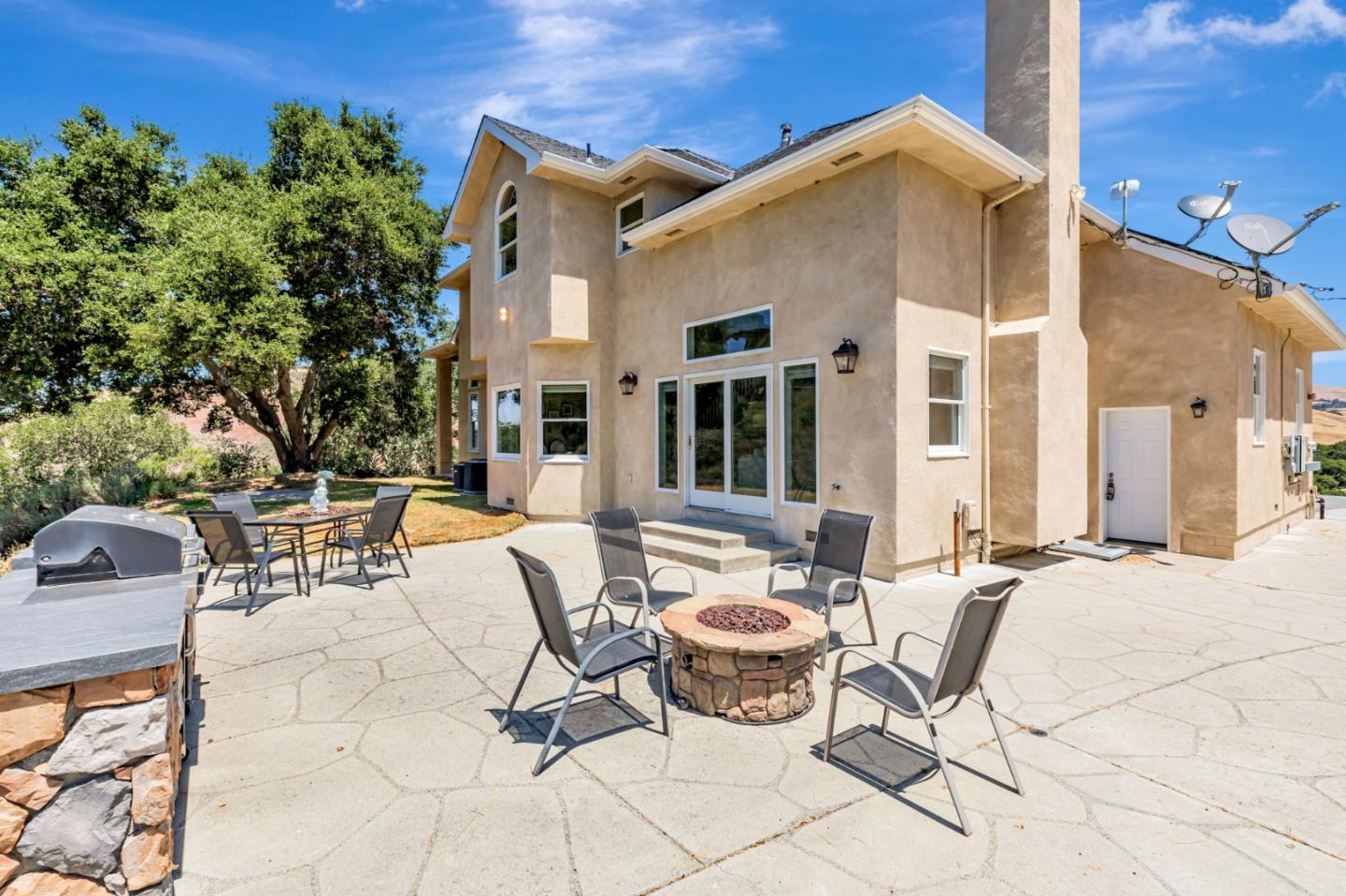 Detail Gallery Image 68 of 150 For 28837 Underwood Rd, Corral De Tierra,  CA 93908 - 7 Beds | 4 Baths