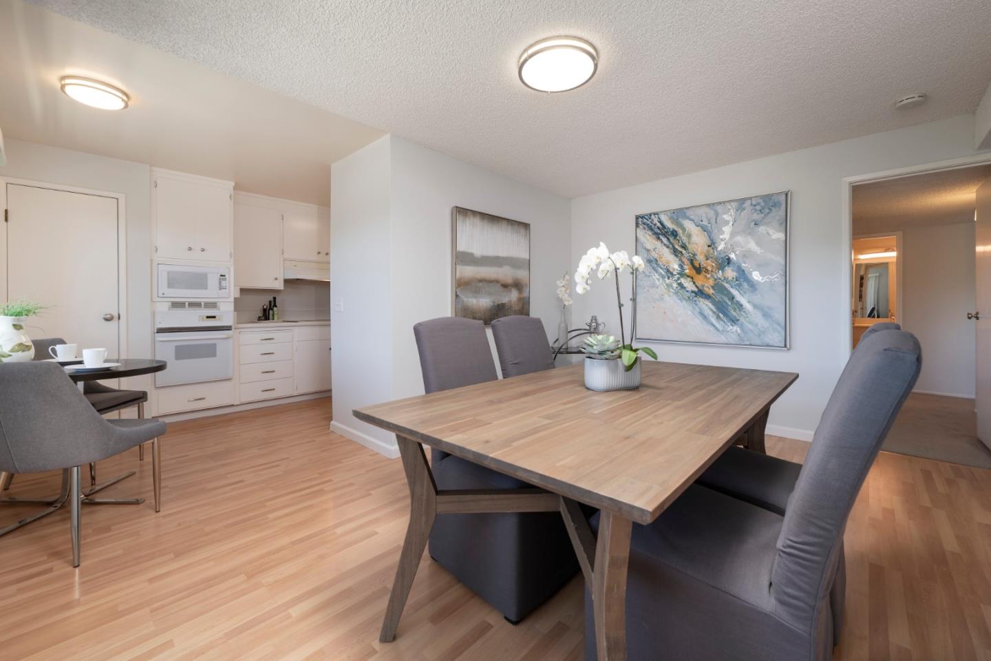 Detail Gallery Image 10 of 33 For 1458 Hudson St #305,  Redwood City,  CA 94061 - 3 Beds | 3 Baths