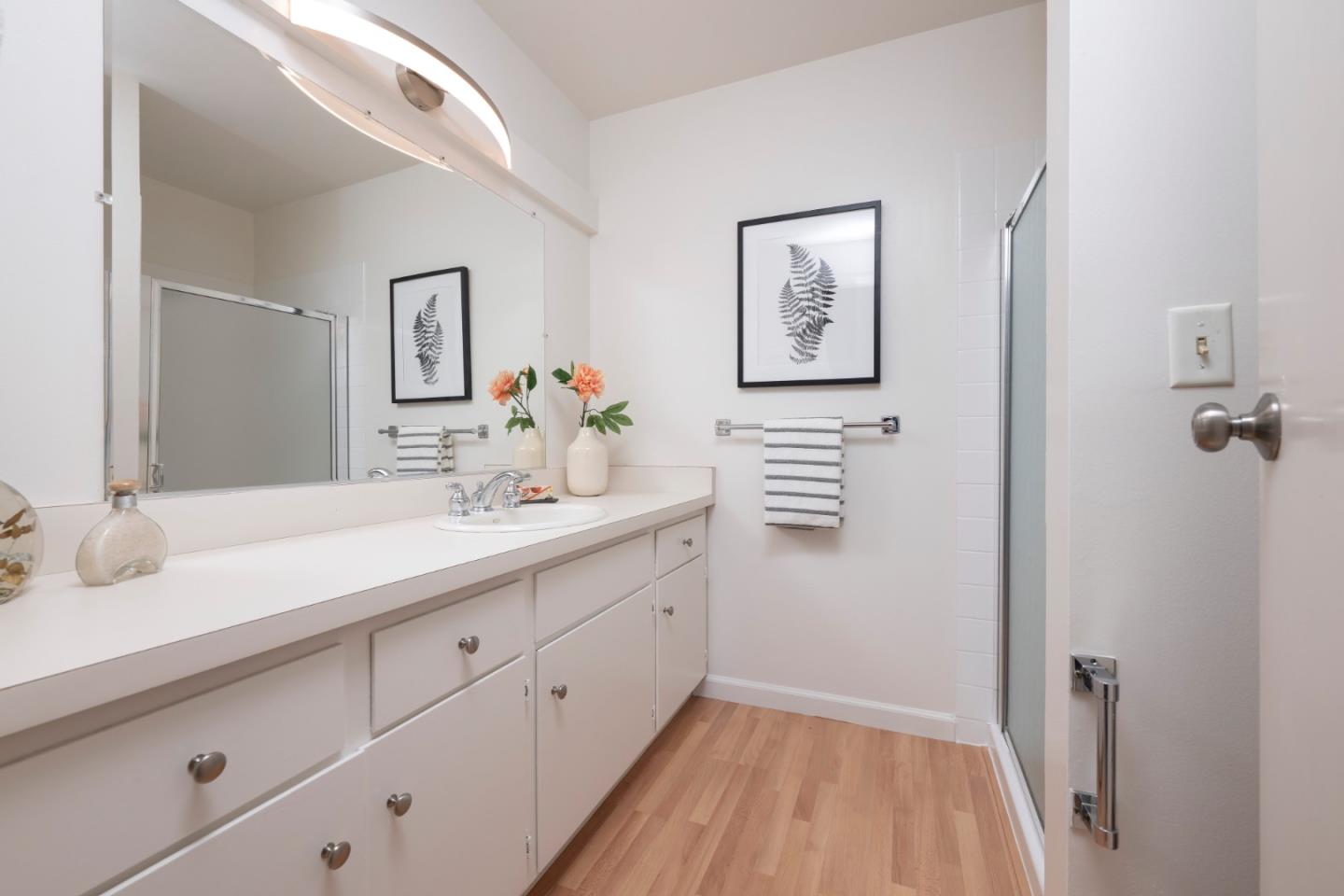 Detail Gallery Image 15 of 33 For 1458 Hudson St #305,  Redwood City,  CA 94061 - 3 Beds | 3 Baths