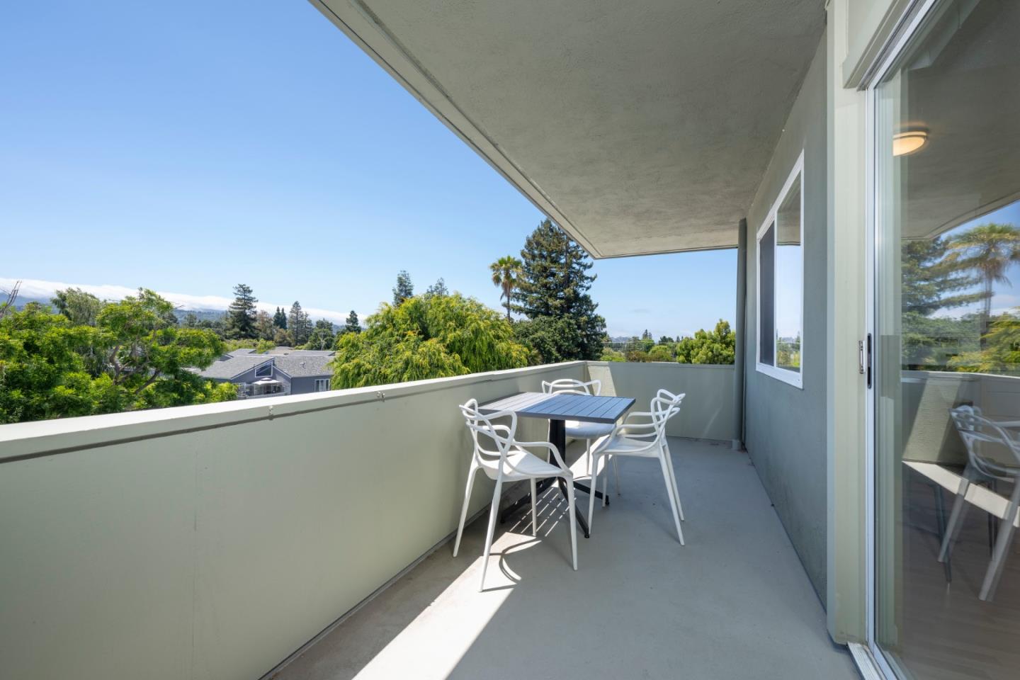 Detail Gallery Image 19 of 33 For 1458 Hudson St #305,  Redwood City,  CA 94061 - 3 Beds | 3 Baths