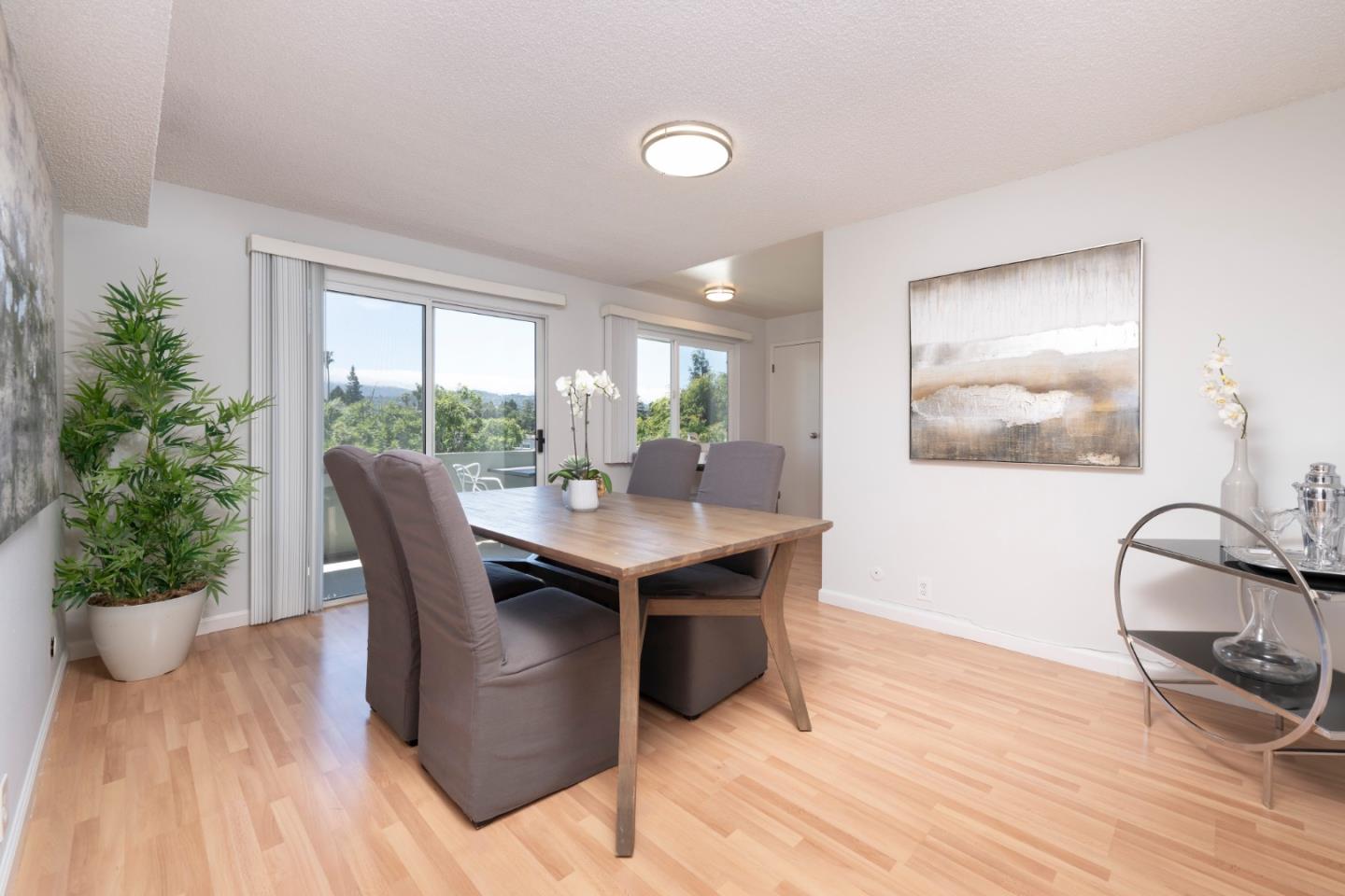 Detail Gallery Image 9 of 33 For 1458 Hudson St #305,  Redwood City,  CA 94061 - 3 Beds | 3 Baths