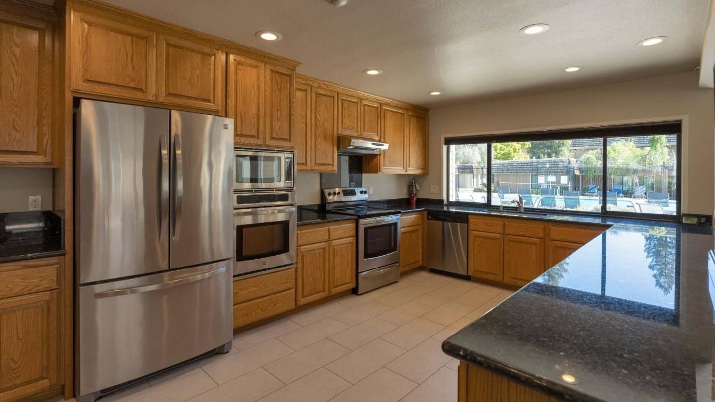 Detail Gallery Image 34 of 34 For 4645 Columbia River Ct, San Jose,  CA 95136 - 3 Beds | 2/1 Baths