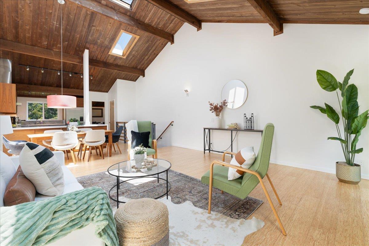 Detail Gallery Image 11 of 54 For 139 Tree Frog Ln, Santa Cruz,  CA 95060 - 2 Beds | 1/1 Baths