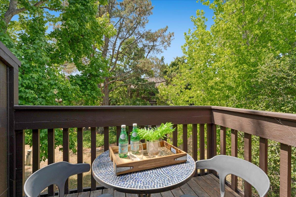 Detail Gallery Image 21 of 54 For 139 Tree Frog Ln, Santa Cruz,  CA 95060 - 2 Beds | 1/1 Baths