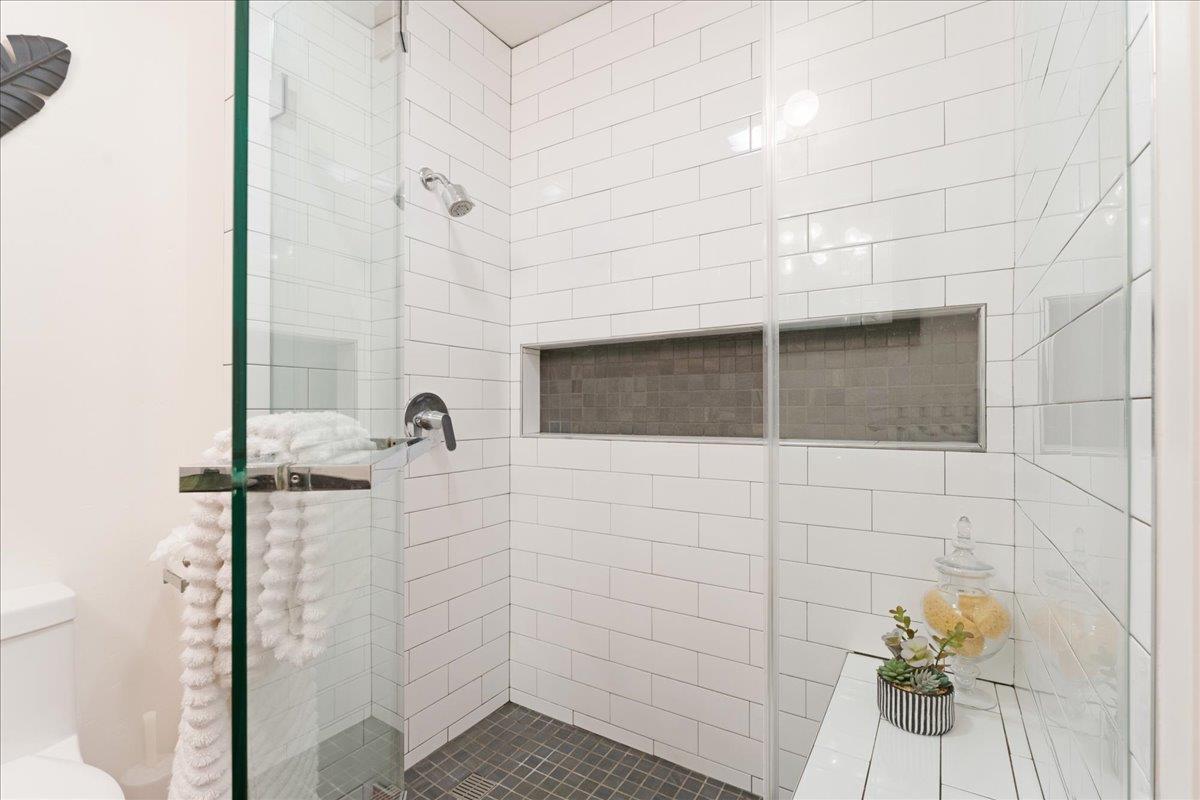 Detail Gallery Image 26 of 54 For 139 Tree Frog Ln, Santa Cruz,  CA 95060 - 2 Beds | 1/1 Baths