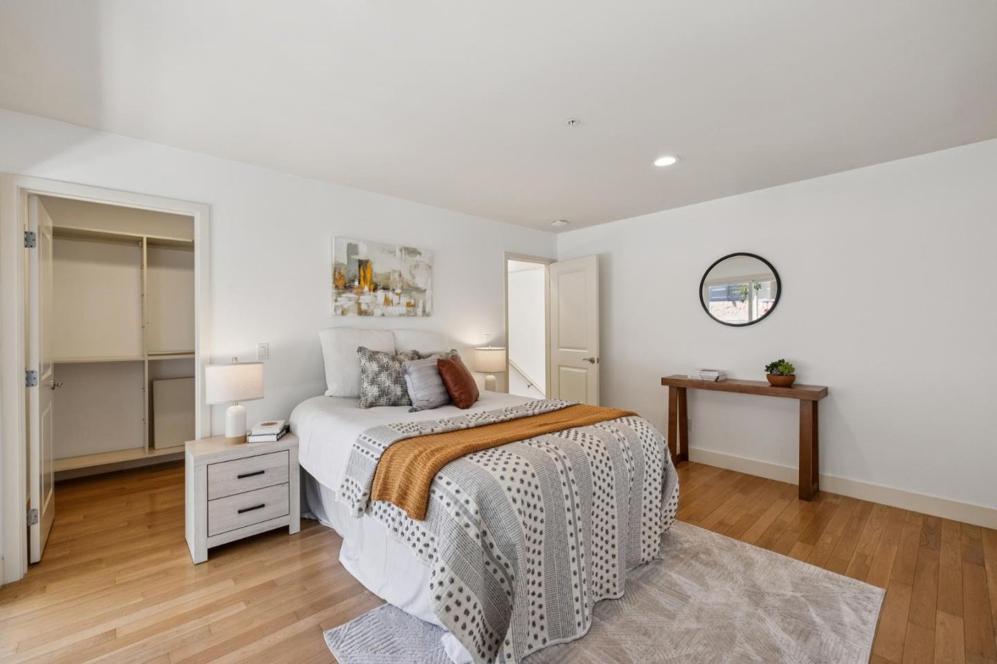 Detail Gallery Image 15 of 38 For 106 Second St, Los Altos,  CA 94022 - 2 Beds | 2 Baths