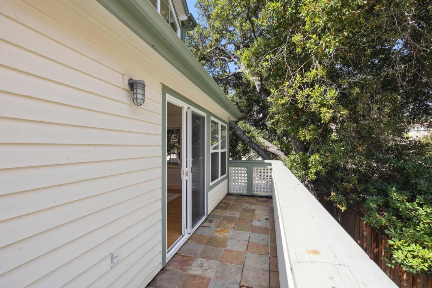 Detail Gallery Image 18 of 38 For 106 Second St, Los Altos,  CA 94022 - 2 Beds | 2 Baths