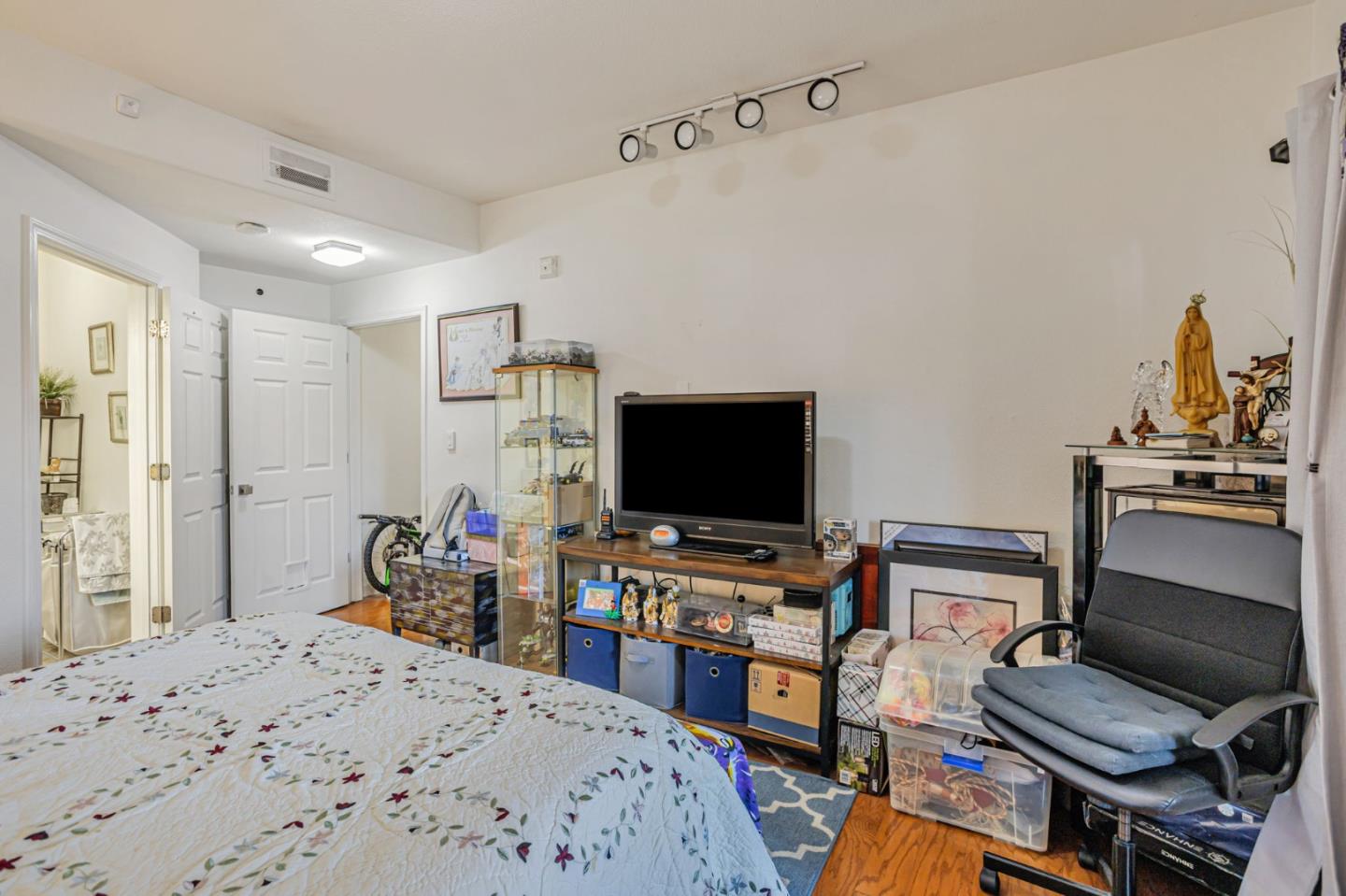 Detail Gallery Image 14 of 36 For 88 N Jackson Ave #105,  San Jose,  CA 95116 - 3 Beds | 2 Baths