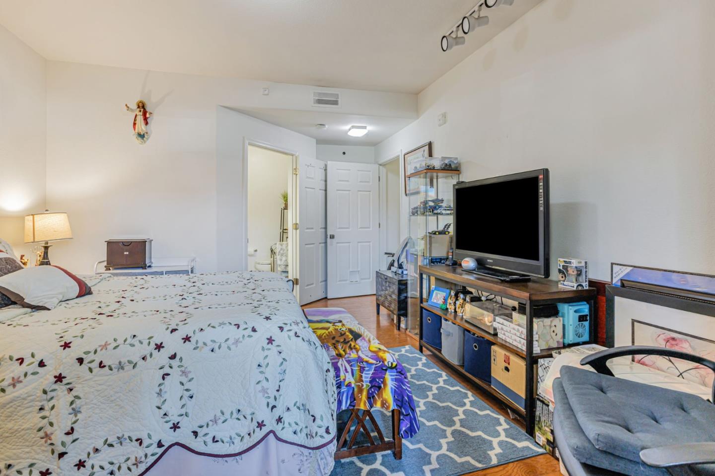 Detail Gallery Image 15 of 36 For 88 N Jackson Ave #105,  San Jose,  CA 95116 - 3 Beds | 2 Baths