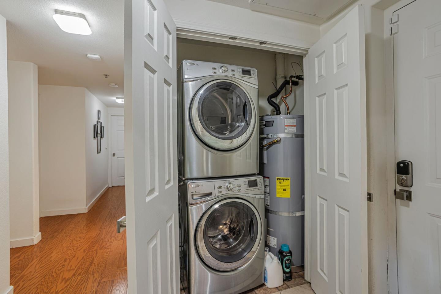 Detail Gallery Image 24 of 36 For 88 N Jackson Ave #105,  San Jose,  CA 95116 - 3 Beds | 2 Baths