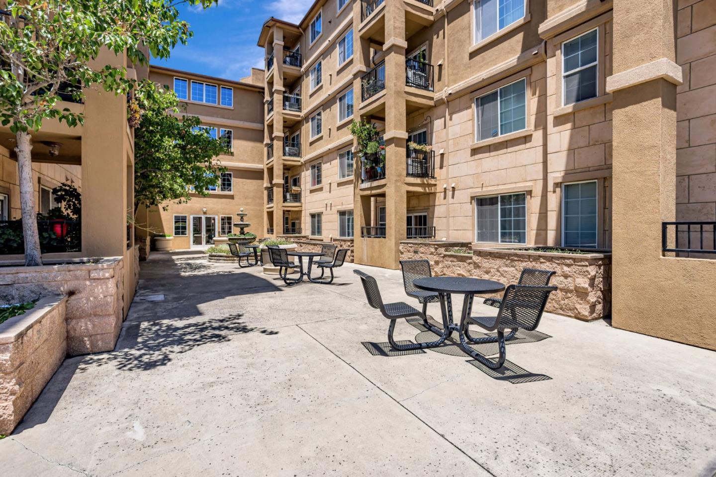 Detail Gallery Image 30 of 36 For 88 N Jackson Ave #105,  San Jose,  CA 95116 - 3 Beds | 2 Baths
