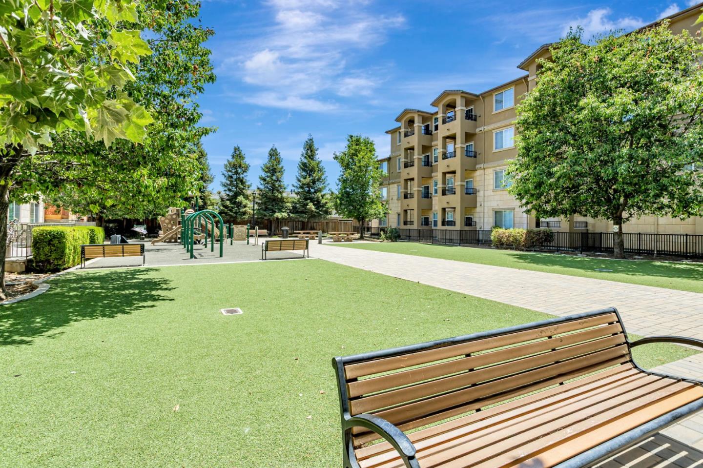 Detail Gallery Image 35 of 36 For 88 N Jackson Ave #105,  San Jose,  CA 95116 - 3 Beds | 2 Baths