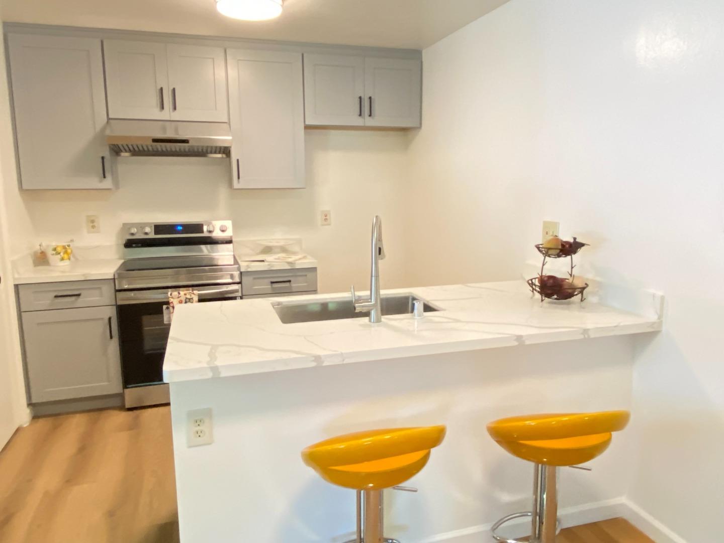 Detail Gallery Image 6 of 15 For 5579 Judith St #1,  San Jose,  CA 95123 - 2 Beds | 1 Baths
