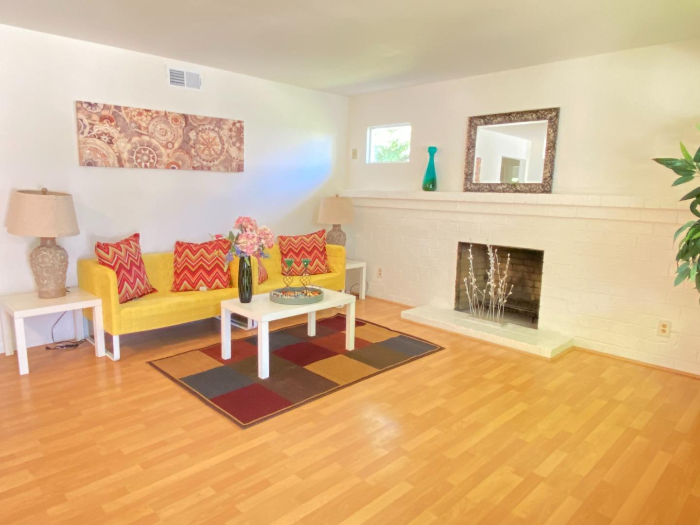 Detail Gallery Image 7 of 15 For 5579 Judith St #1,  San Jose,  CA 95123 - 2 Beds | 1 Baths
