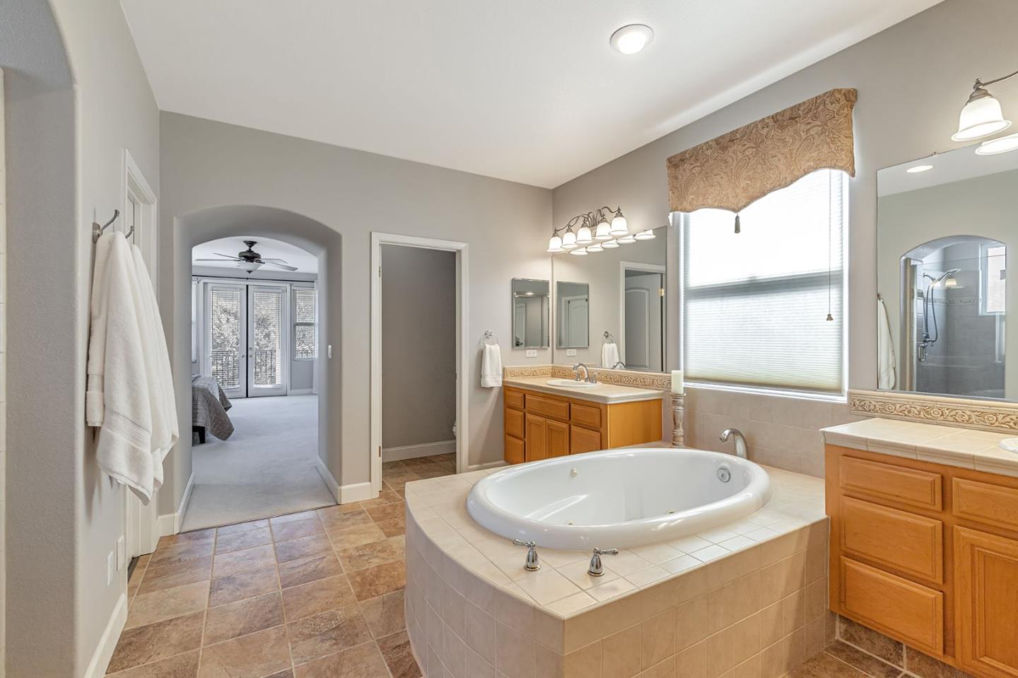 Detail Gallery Image 36 of 60 For 2645 Muirfield Way, Gilroy,  CA 95020 - 5 Beds | 4/1 Baths