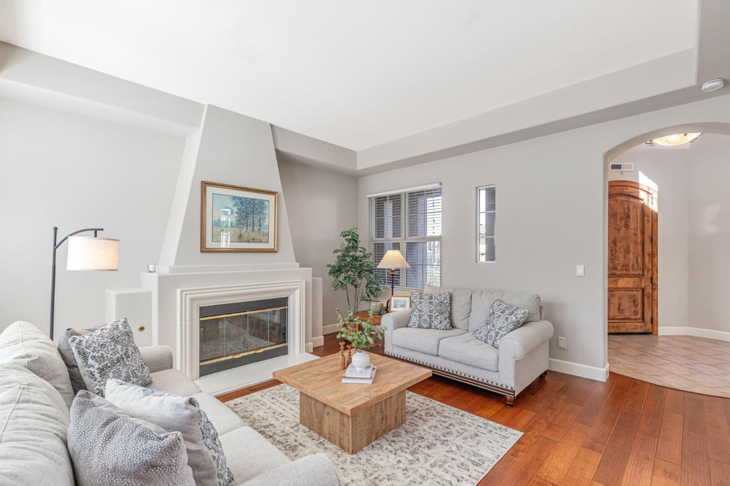 Detail Gallery Image 5 of 60 For 2645 Muirfield Way, Gilroy,  CA 95020 - 5 Beds | 4/1 Baths