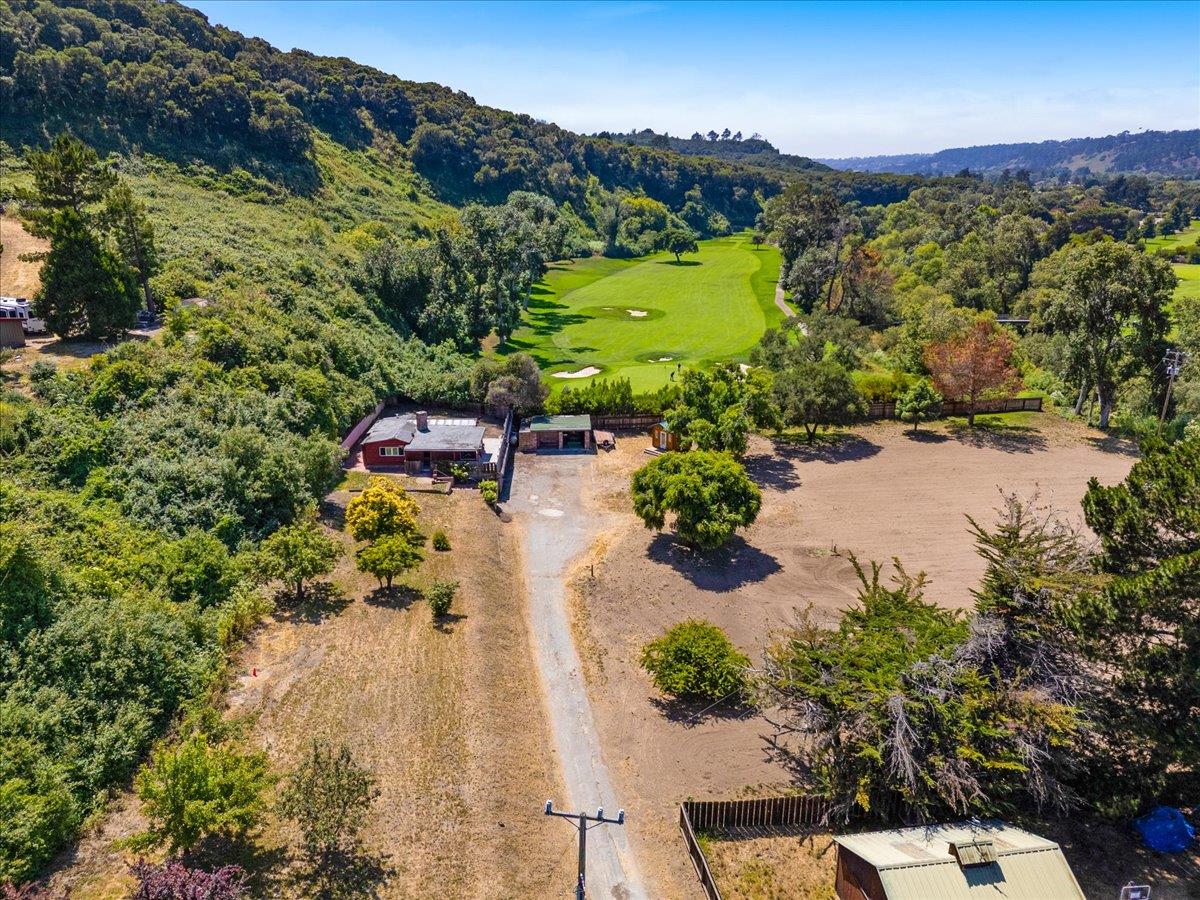 Detail Gallery Image 4 of 45 For 28120 Schulte Rd, Carmel,  CA 93923 - 4 Beds | 2 Baths