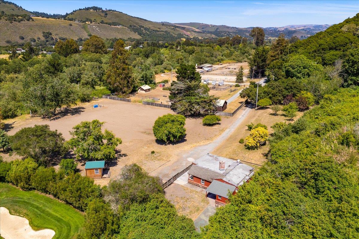 Detail Gallery Image 5 of 45 For 28120 Schulte Rd, Carmel,  CA 93923 - 4 Beds | 2 Baths