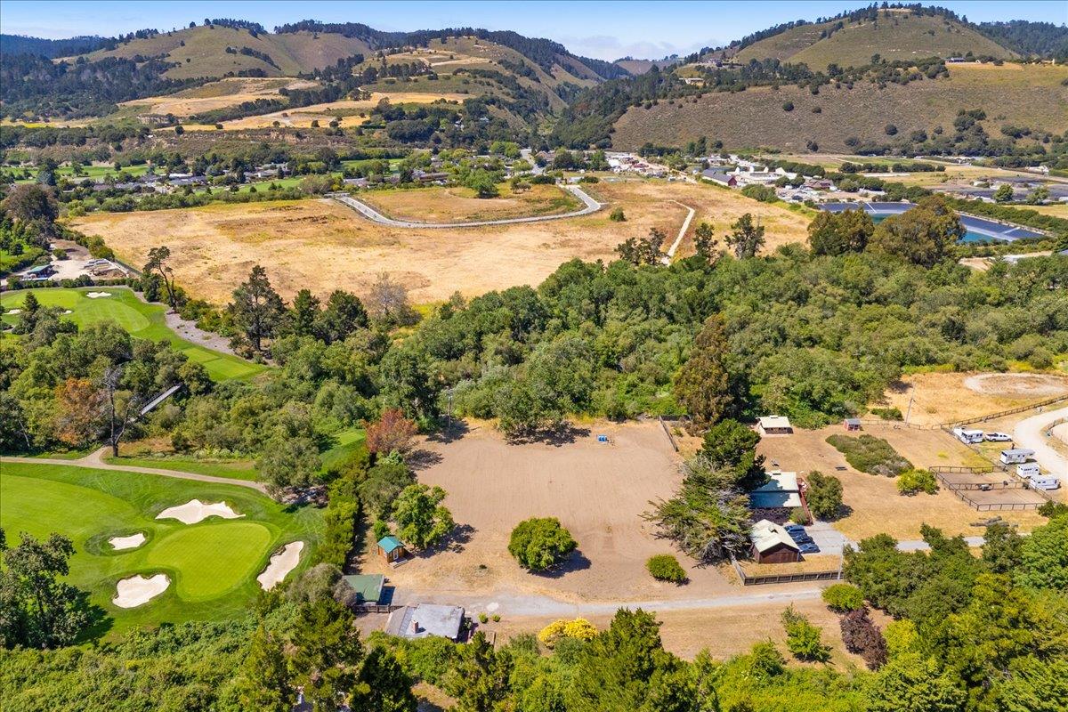Detail Gallery Image 6 of 45 For 28120 Schulte Rd, Carmel,  CA 93923 - 4 Beds | 2 Baths