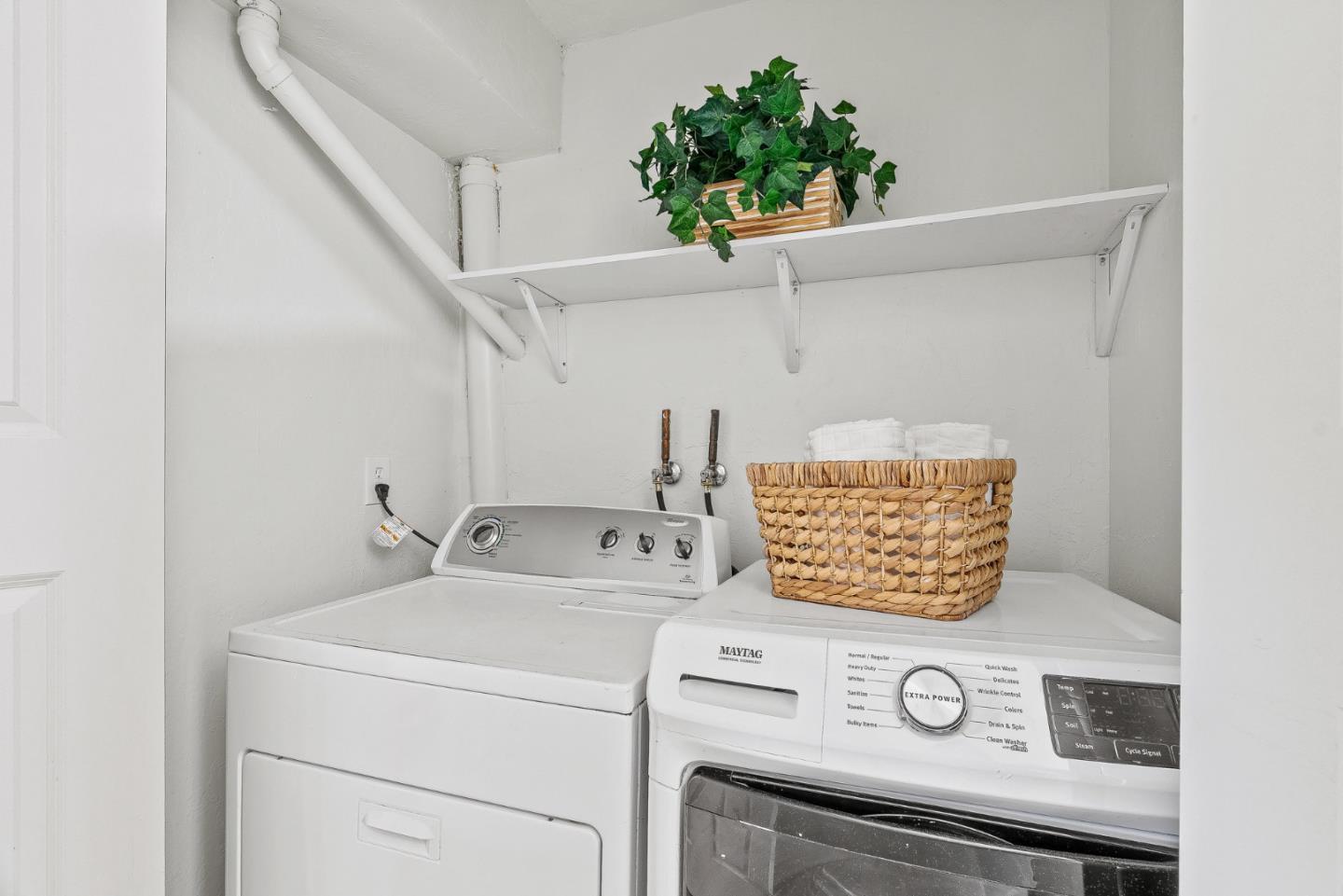 Detail Gallery Image 22 of 40 For 3901 Bucknall Rd, Campbell,  CA 95008 - 4 Beds | 2 Baths