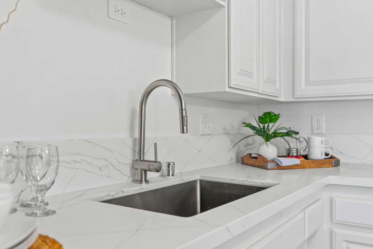 Detail Gallery Image 8 of 40 For 3901 Bucknall Rd, Campbell,  CA 95008 - 4 Beds | 2 Baths